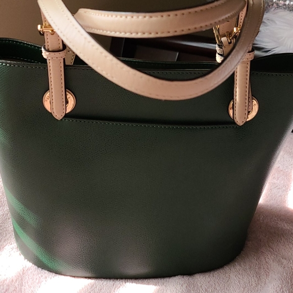 Leather hunter green Michael Kors Satchel - Picture 4 of 4